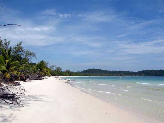 Bãi biển Koh Rong xanh mát