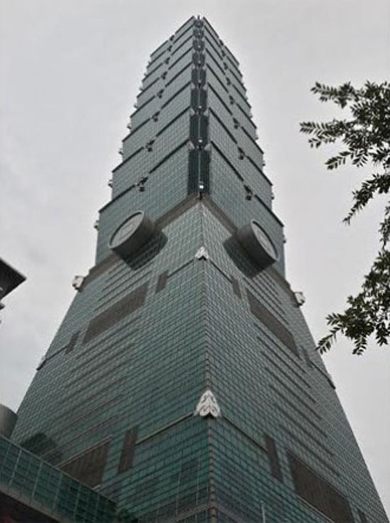 Tháp Taipei 101 cao chọc trời