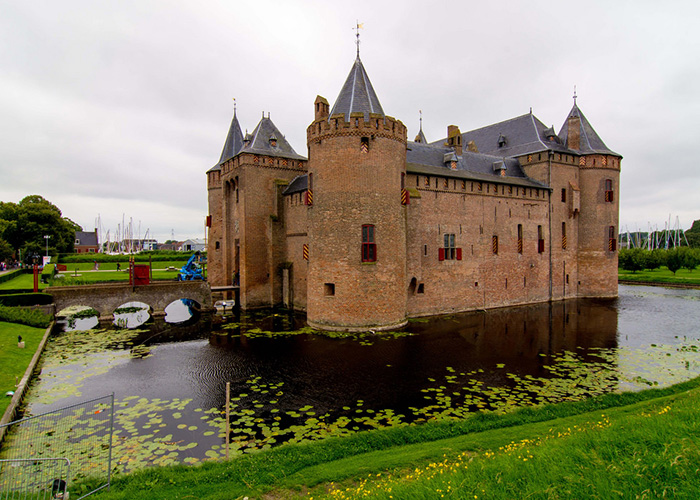 Lâu đài Muiderslot, Hà Lan