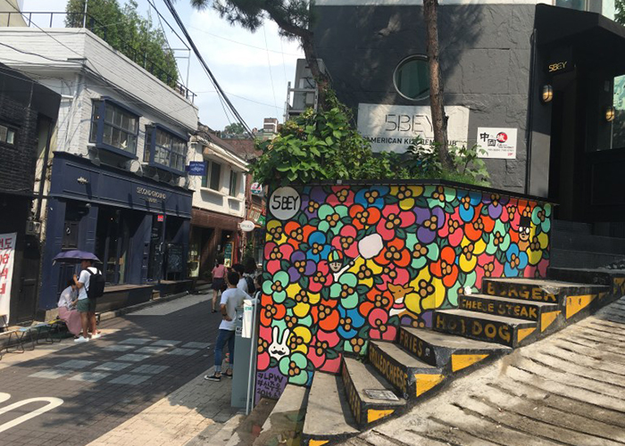 ​Khu phố tây Itaewon, Hàn Quốc