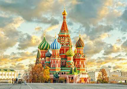 Khám Phá Cung Điện Kremlin Tuyệt Đẹp Khi Du Lịch Nga