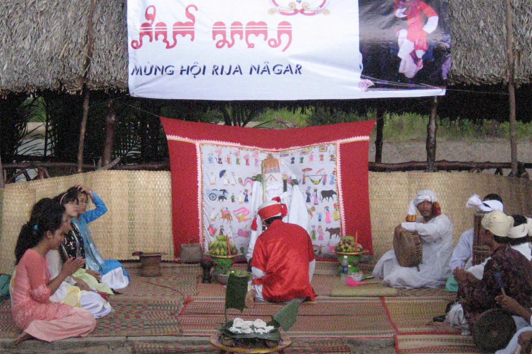  					Lễ hội Rija Nagar của người Chăm				