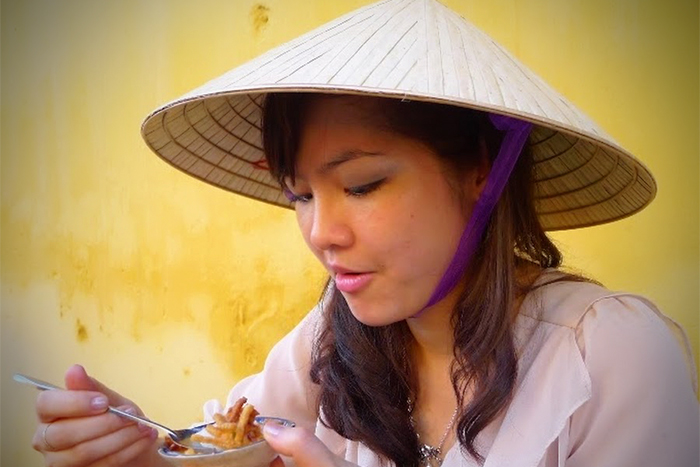  					Vietnamese Food: Broken Rice with Grilled Pork Chop and Meatloaf				